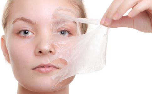什么是干性皮肤 干性皮肤如何正确使用保湿面膜 干性皮肤日常要注意什么